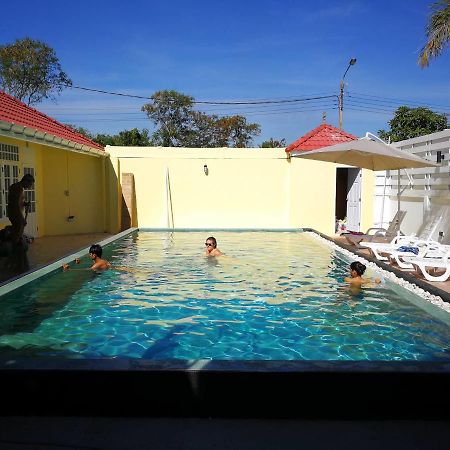 Barefeet Naturist Resort (Adults Only) Bangkok Extérieur photo