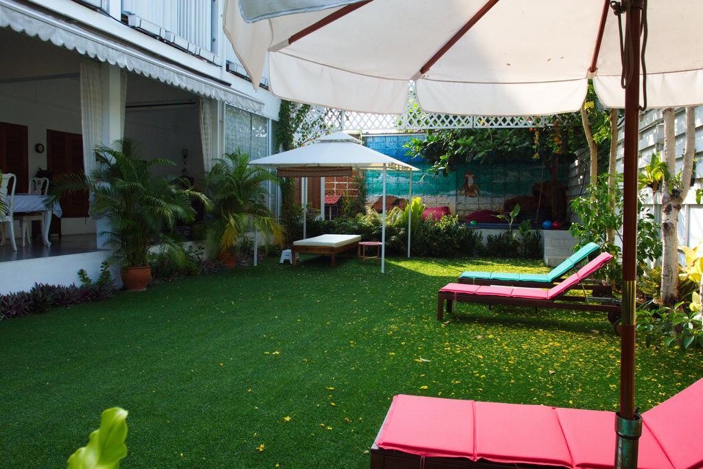 Barefeet Naturist Resort (Adults Only) Bangkok Extérieur photo