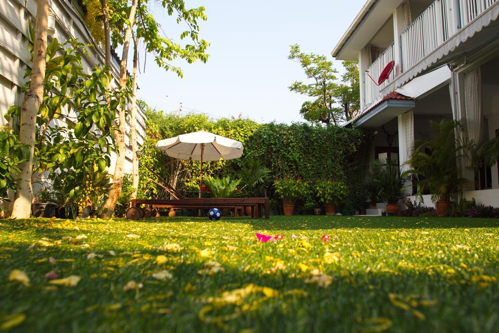 Barefeet Naturist Resort (Adults Only) Bangkok Extérieur photo