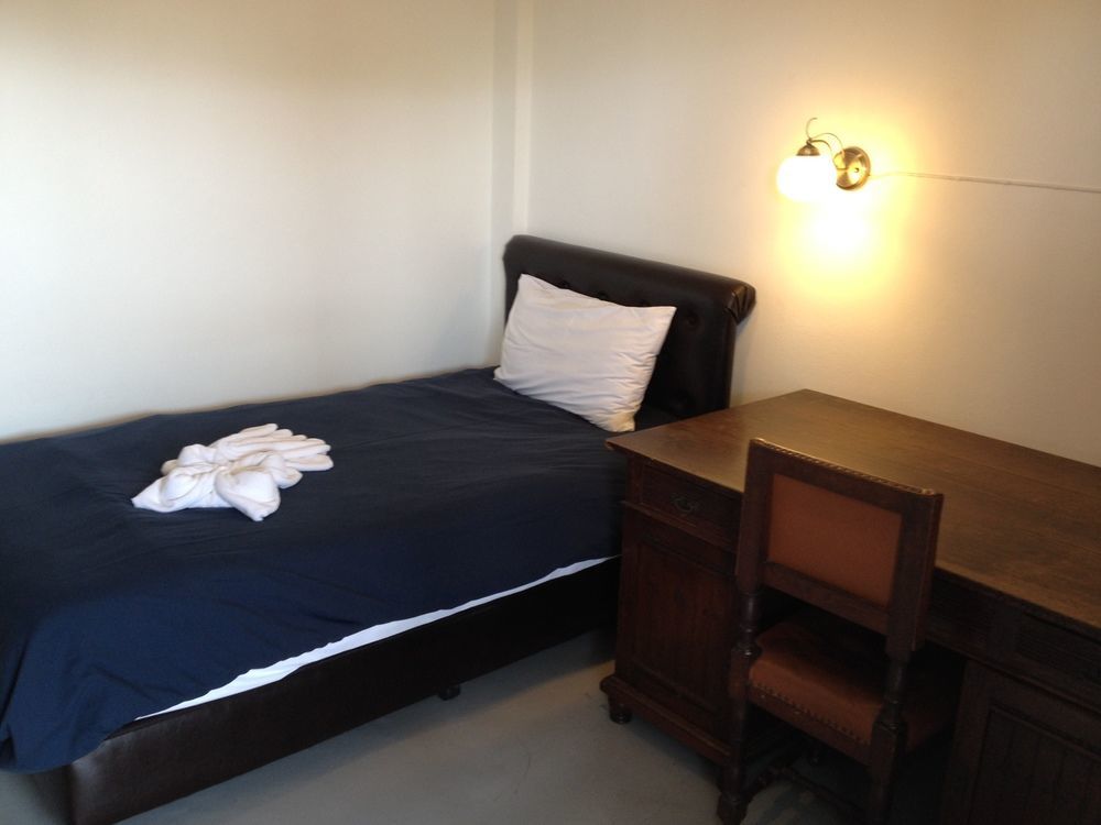 Barefeet Naturist Resort (Adults Only) Bangkok Extérieur photo