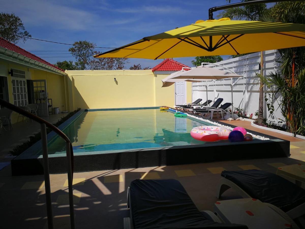 Barefeet Naturist Resort (Adults Only) Bangkok Extérieur photo