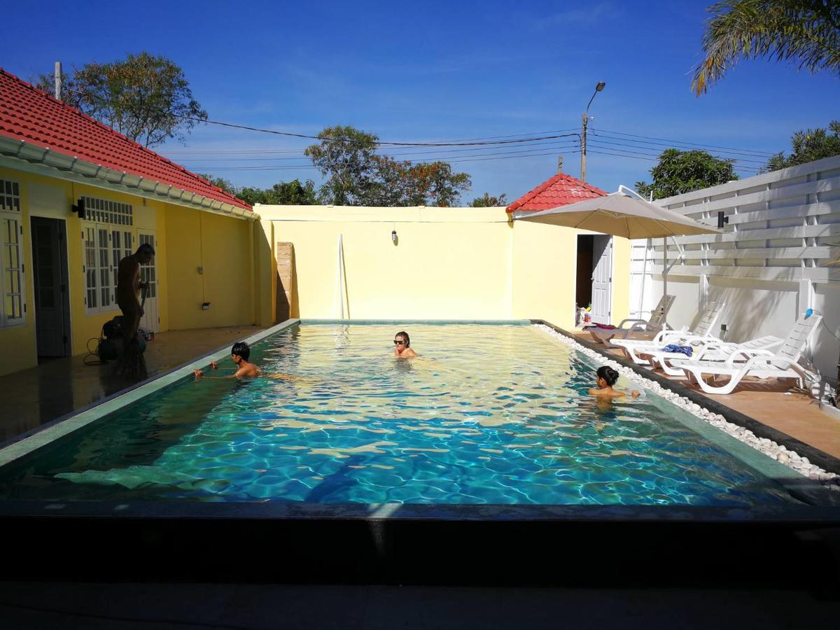 Barefeet Naturist Resort (Adults Only) Bangkok Extérieur photo