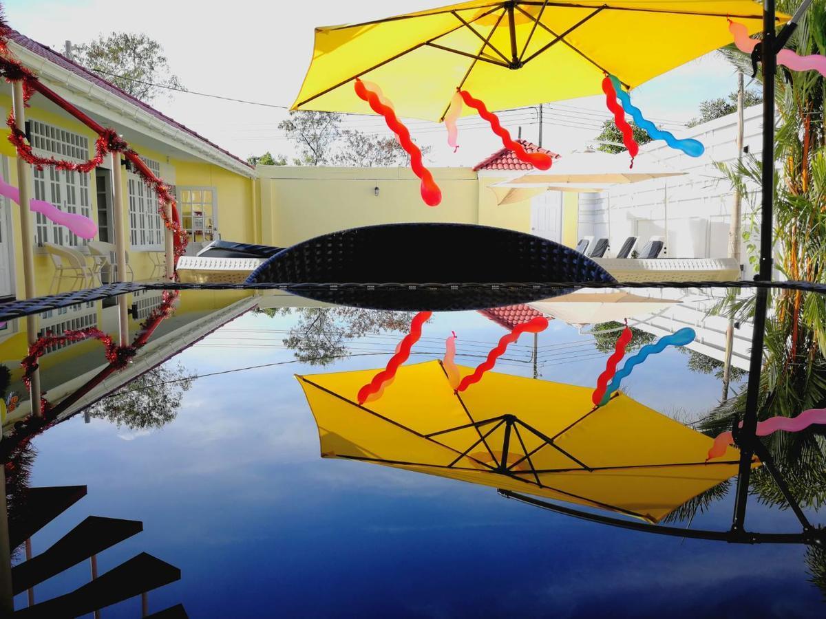 Barefeet Naturist Resort (Adults Only) Bangkok Extérieur photo