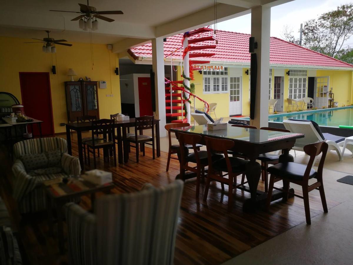 Barefeet Naturist Resort (Adults Only) Bangkok Extérieur photo